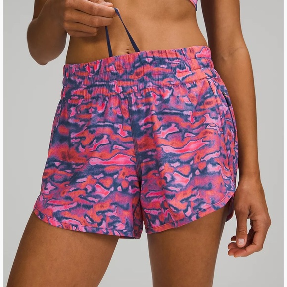 🍋LULULEMON TRACKER SHORT 4”-CHROMA CLASH MULTI,10 - Picture 5 of 10